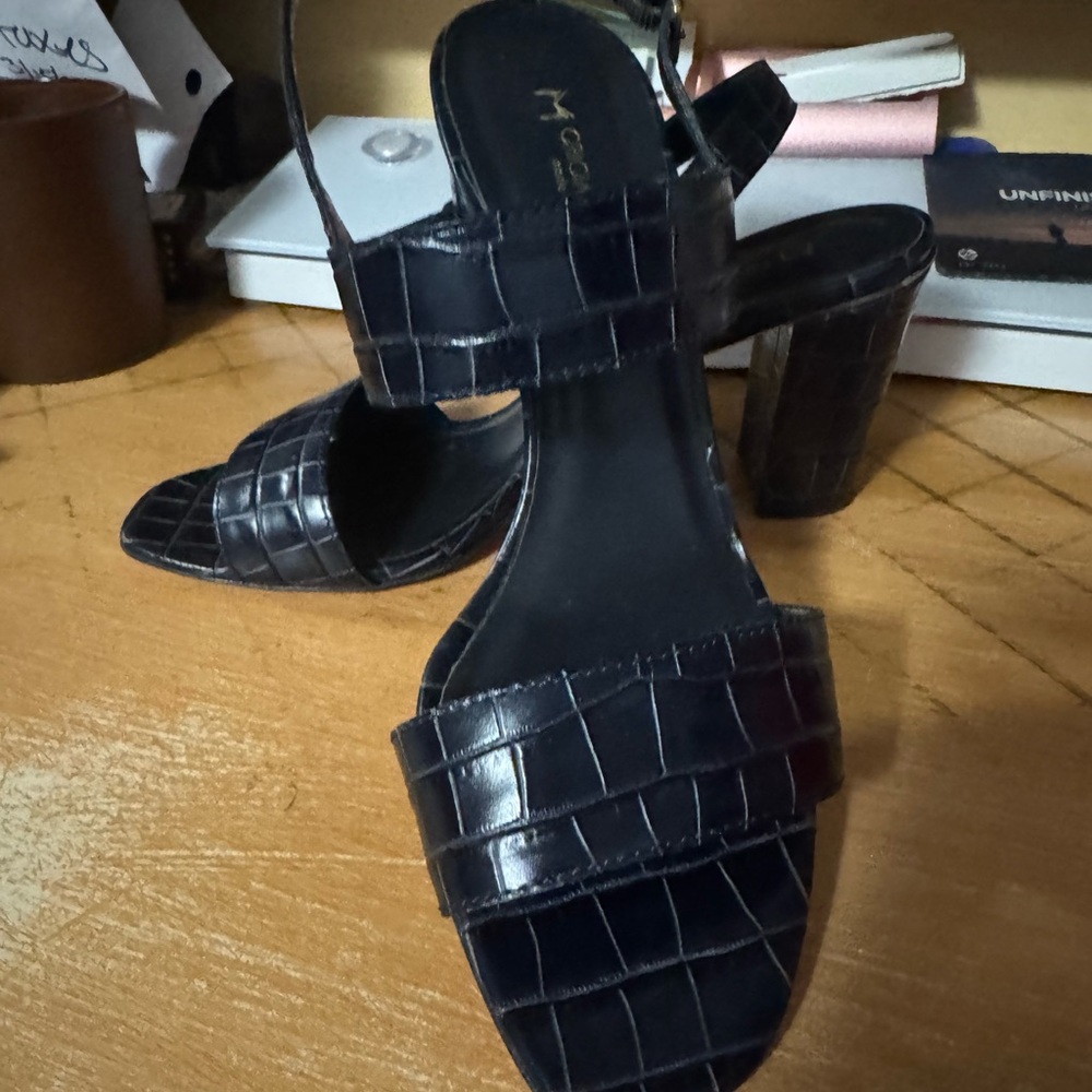 Croc-Embossed Block Heel Sandals - Black